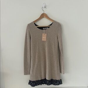 Chic Long Sleeve Beige Dress with Black Ruffle